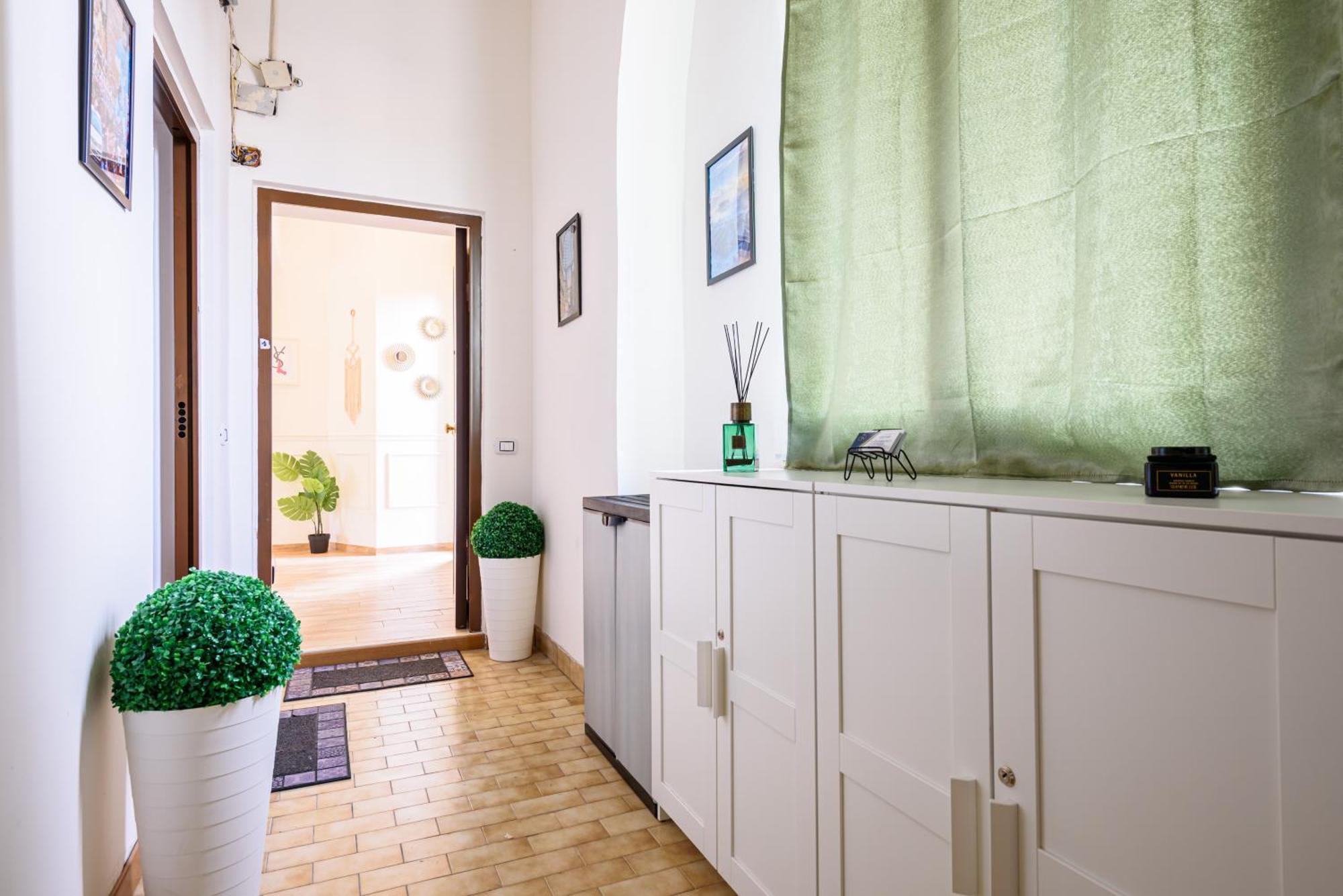 Luxury Apartment In Central City 나폴리 외부 사진