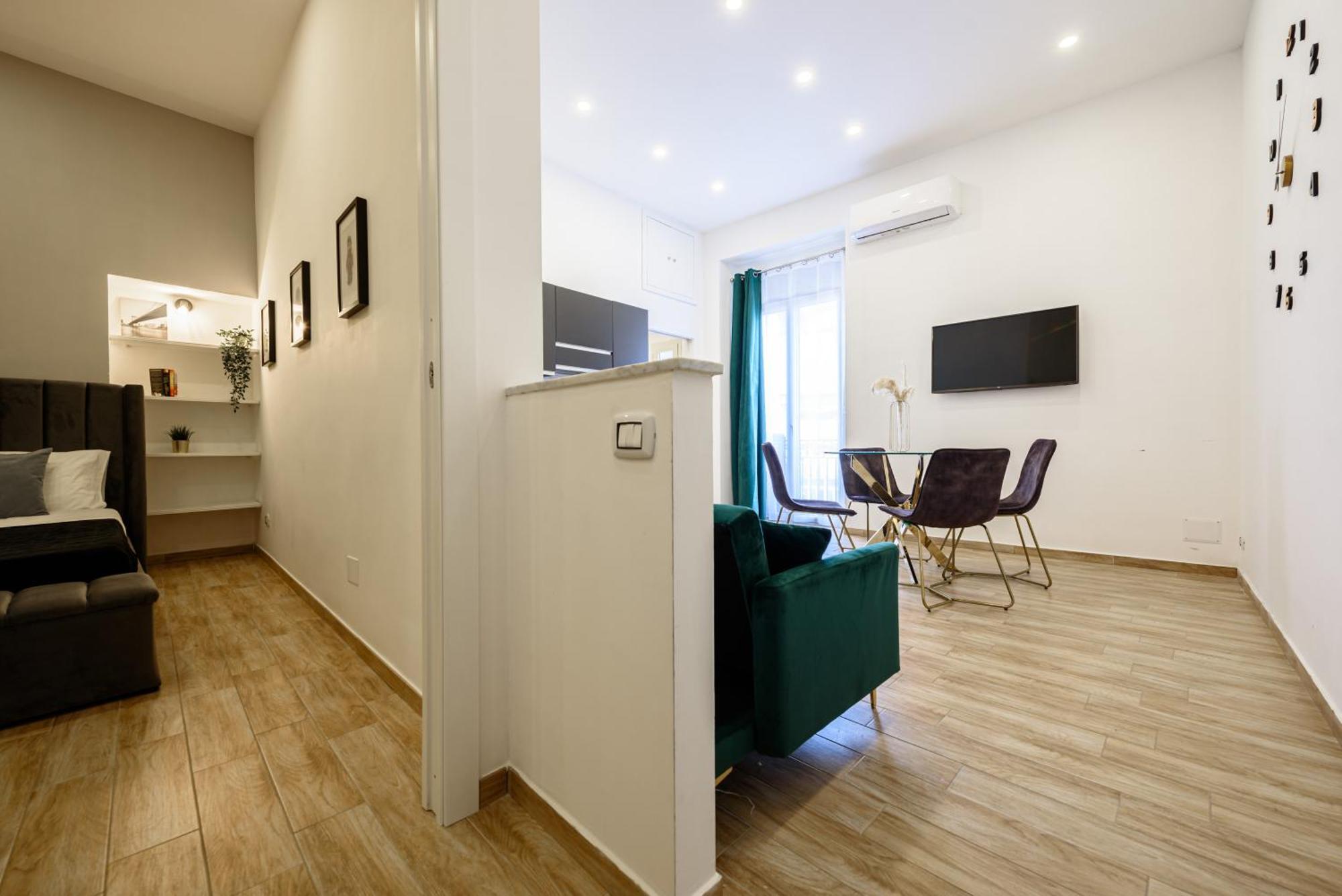 Luxury Apartment In Central City 나폴리 외부 사진